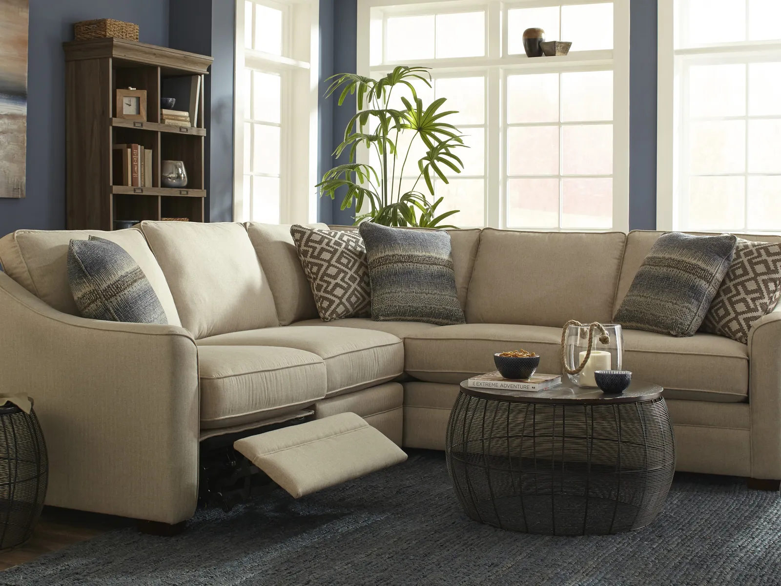 F943155, F953132P (Room Scene)