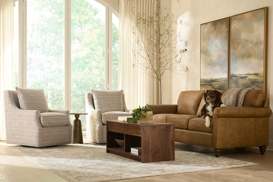 LM91313 Eastwood room scene (with dog)